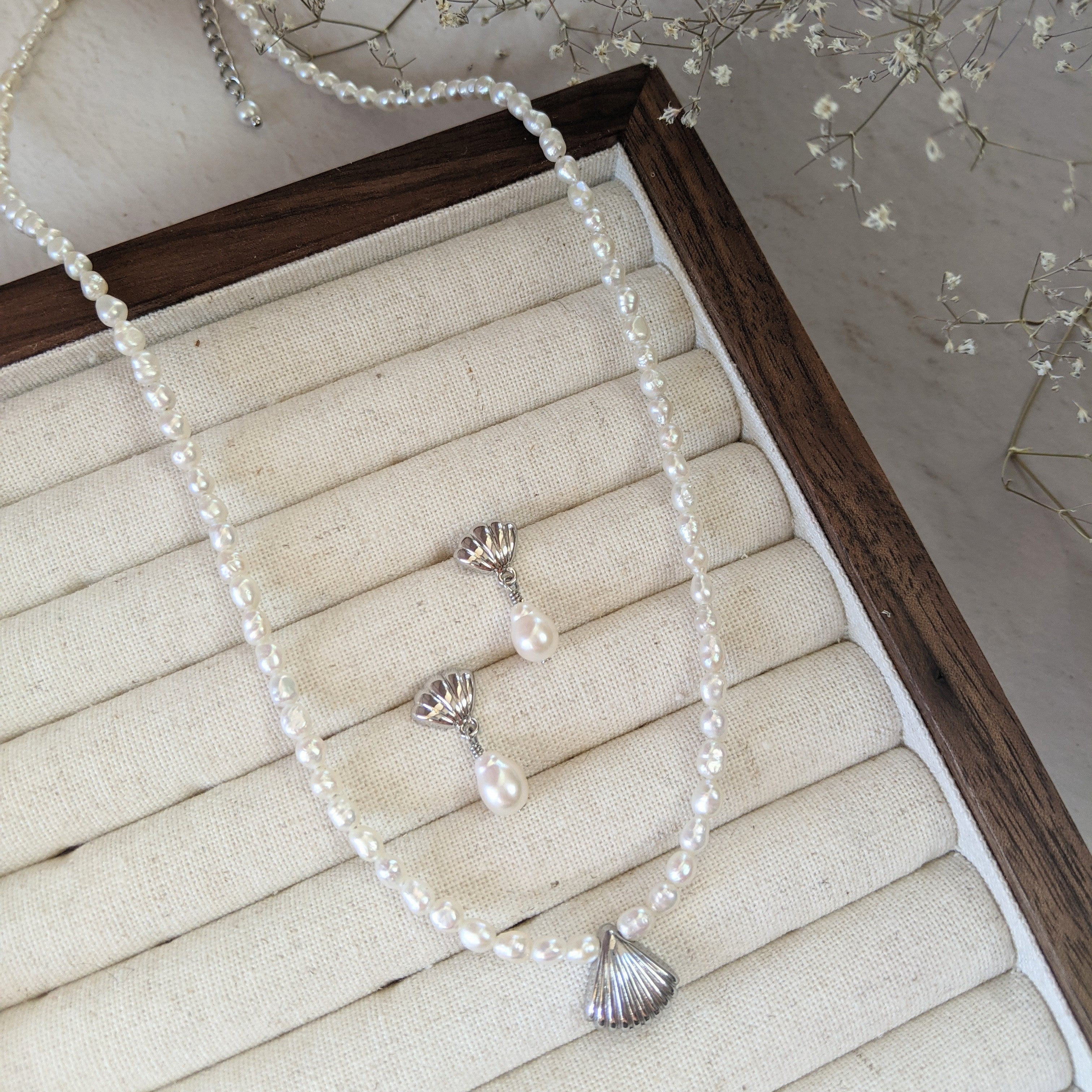 Fantail Pearl Necklace