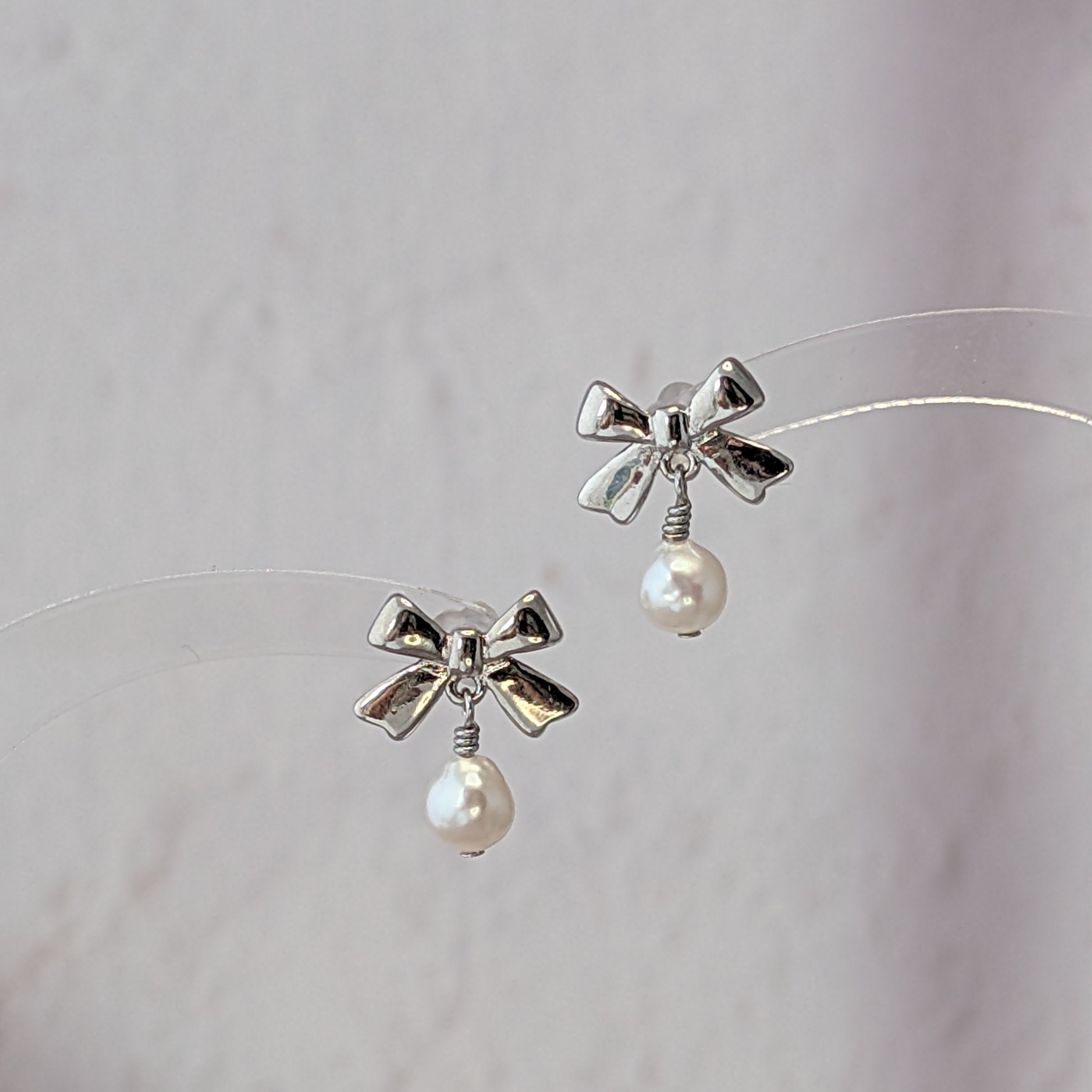 Mini Bow Drops